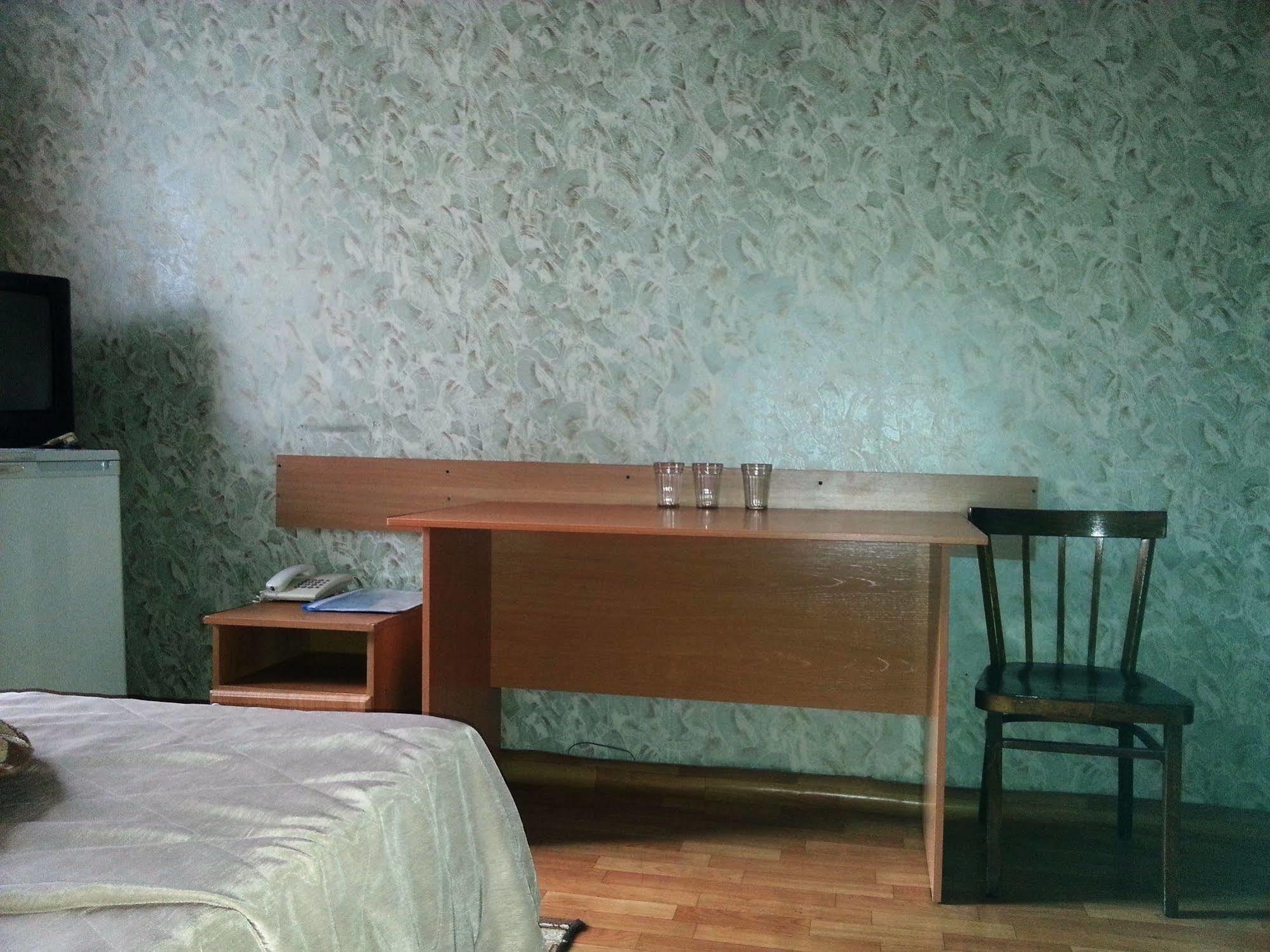 Sever Hotel - Hostel クラスノヤルスク エクステリア 写真